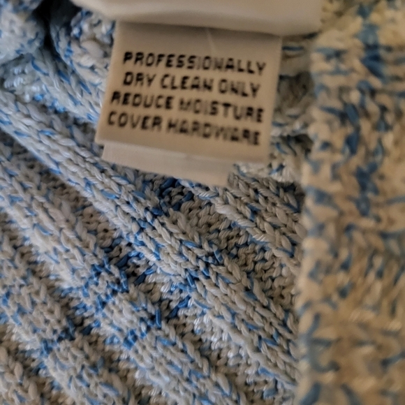 ST JOHN SPORT Sleeveless Scoop Neck Wool Sweater Size L - Picture 8 of 11